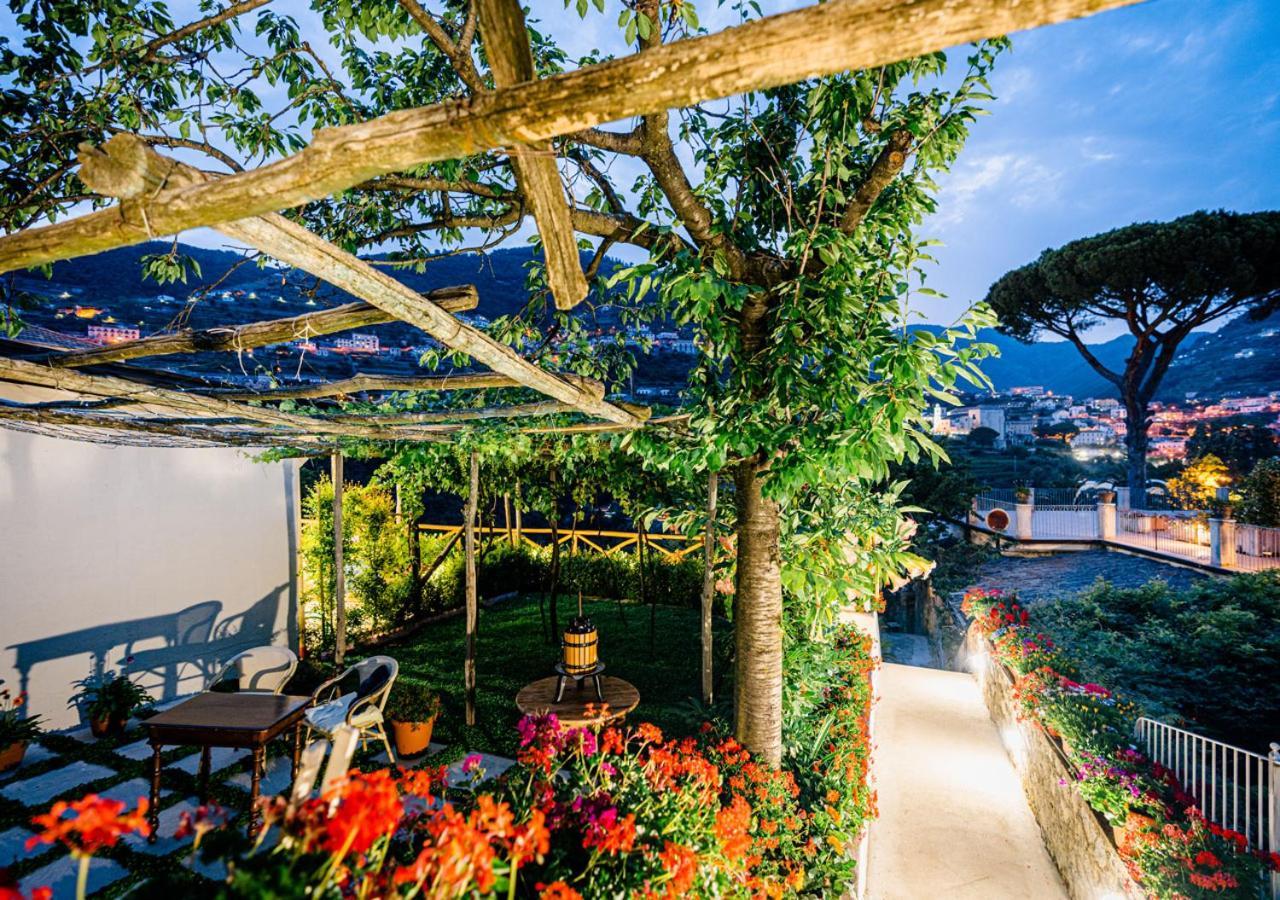 La Margherita Fiorita Ravello Bagian luar foto