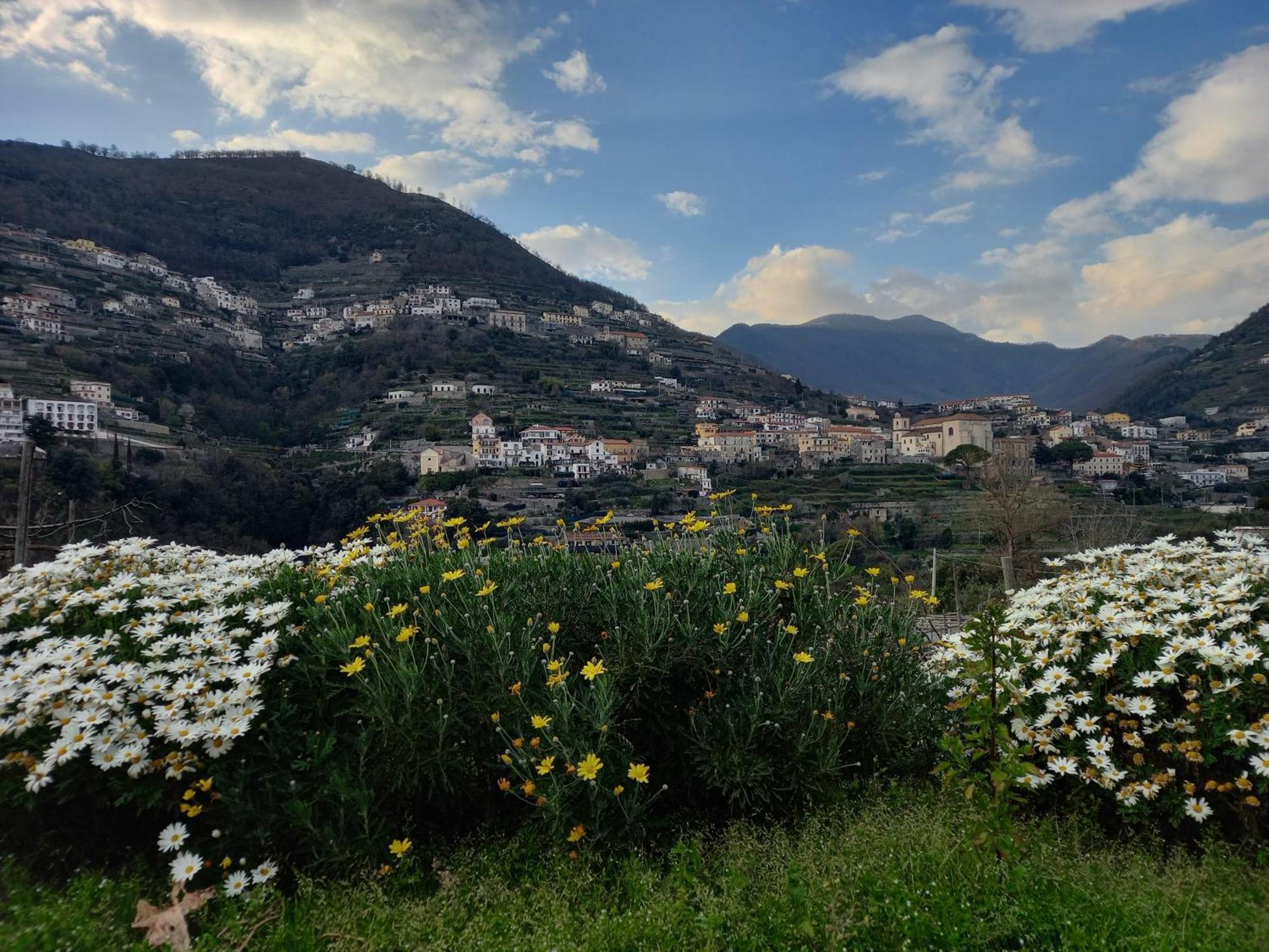 La Margherita Fiorita Ravello Bagian luar foto